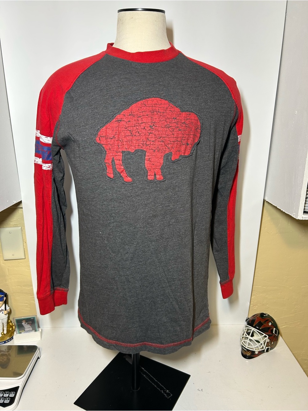 Men's Long-Sleeve Buffalo bills Raglan Shirt - Charcoal and Red